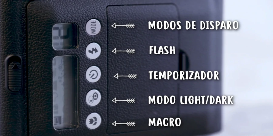 diferentes botones y ajustes de la cámara Fujifilm instax mini 90 Neo Classic